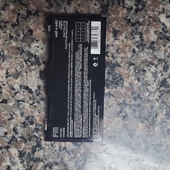 Wet n Wild Fantasy Makers RAINBOW # 1230864  paint palette for eye & face - Picture 5 of 5